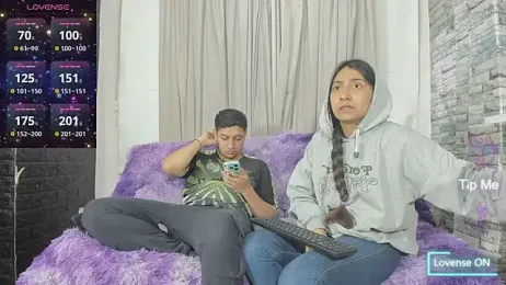 NoahAndBunny webcam model stream image