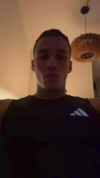 LeoDelvey_ webcam model stream image