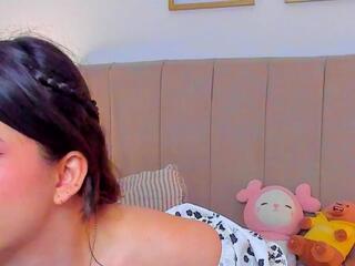 Bella Fontana webcam model stream image