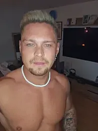 EddyRise- webcam model stream image
