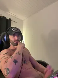 Aaron_hyuga webcam stripchat model stream image