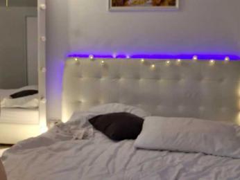 LustElise webcam model stream image