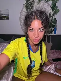 AlyssaHottv_ webcam model stream image