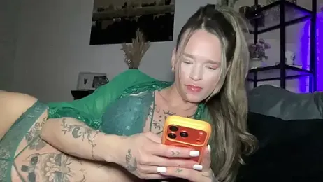 vinique99 webcam stripchat model stream image