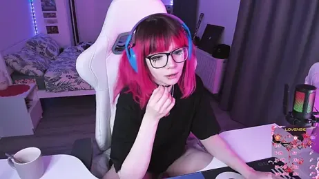 Yumi_Youkai webcam stripchat model stream image