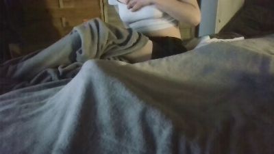 Friendsgirl webcam model stream image