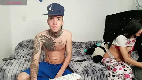 Kitty_and_jake webcam model stream image