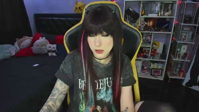 Yummypink webcam model stream image