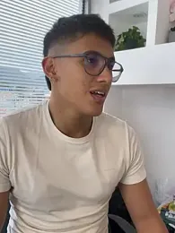 SalvadorFit webcam model stream image