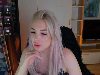 MilanaOmgReal webcam bongacams model stream image