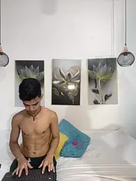 Violet_Dream2 webcam model stream image