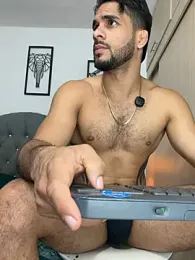 Maximiliano_ford webcam model stream image