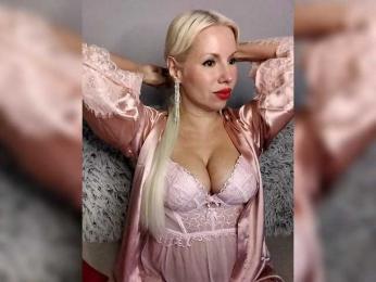 LaymaFlay webcam bongacams model stream image