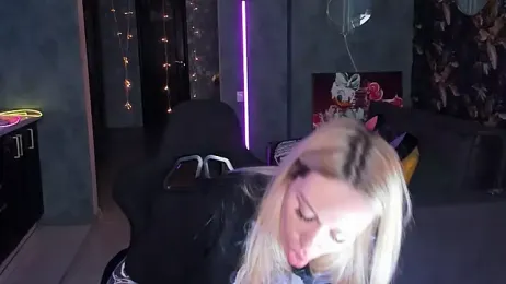Blckmirrorr webcam model stream image