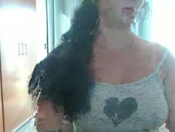 hot_wiffe webcam model stream image