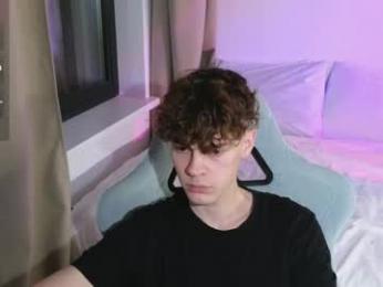 cute_thomas webcam model stream image