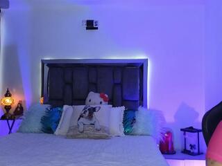 Lola Dove webcam flirt4free model stream image