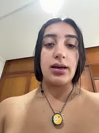 Hannahoff webcam model stream image