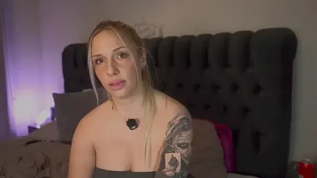 SweetBella95_ webcam model stream image