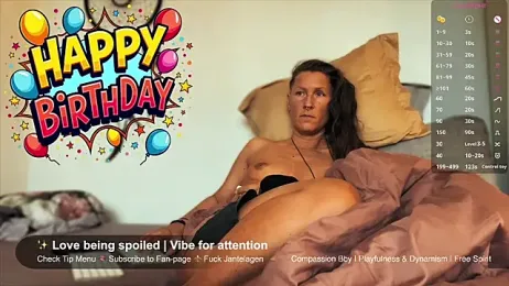 SwingWingWomanSweden webcam stripchat model stream image