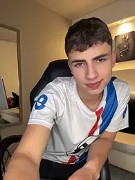 AdrianRinaldi webcam model stream image