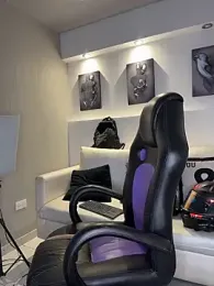 AdrianRinaldi webcam model stream image