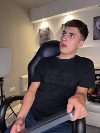 AdrianRinaldi webcam model stream image