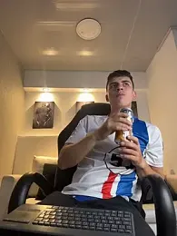 AdrianRinaldi webcam model stream image