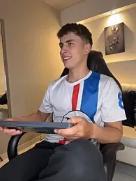 AdrianRinaldi webcam model stream image