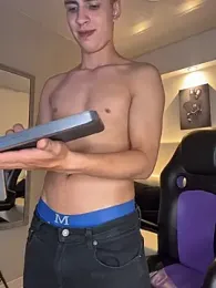 AdrianRinaldi webcam model stream image