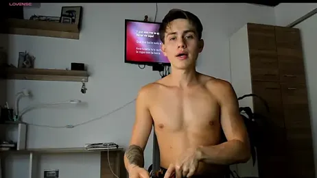 manucute_23_ webcam model stream image