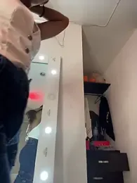 Valeria-escobar webcam model stream image