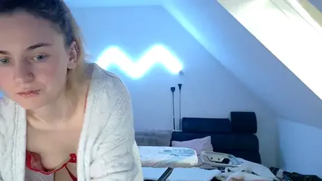 Melly4You webcam stripchat model stream image