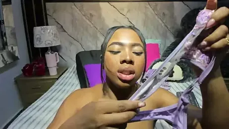 Niyirey1 webcam model stream image