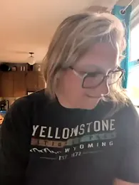 Canadian_BBW webcam model stream image