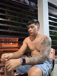 OliverWest04 webcam model stream image