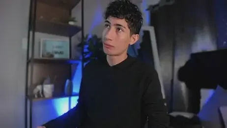 NovaaWheler webcam model stream image