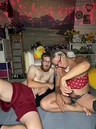 TrenaAnne webcam model stream image