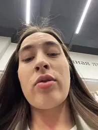 Holly_Play webcam stripchat model stream image