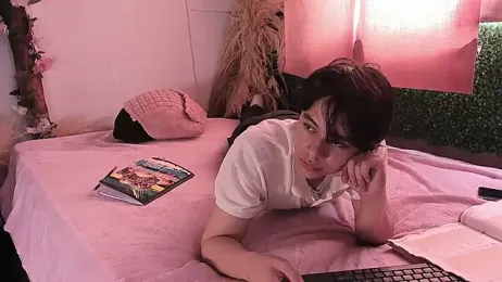 Max_gold webcam stripchat model stream image