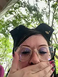 BlaizeyBBy webcam model stream image