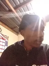 alphamale25 webcam model stream image