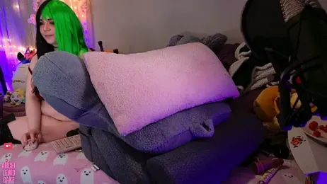 Angel-Lewd-Cake webcam stripchat model stream image