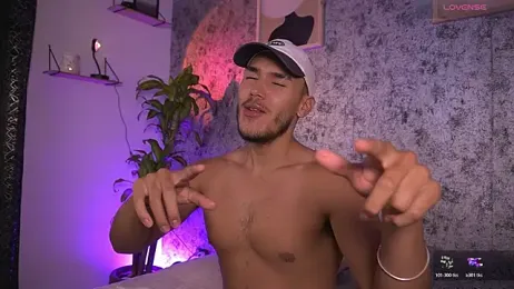 MarkSantozz webcam model stream image