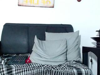 Tan Shavey webcam flirt4free model stream image