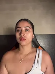 Valentinne_z webcam model stream image