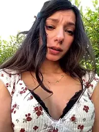 -_MiaQueen_- webcam stripchat model stream image