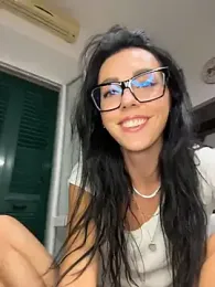 alibi_room webcam model stream image
