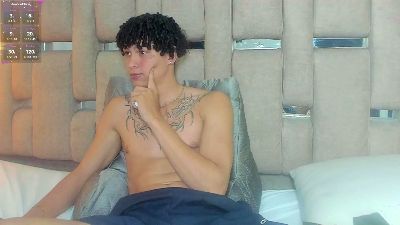 MagnoRose_ webcam model stream image