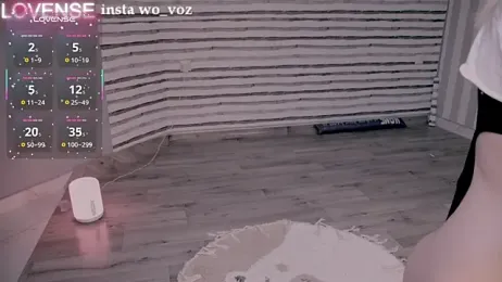 Careful_i_bite webcam stripchat model stream image